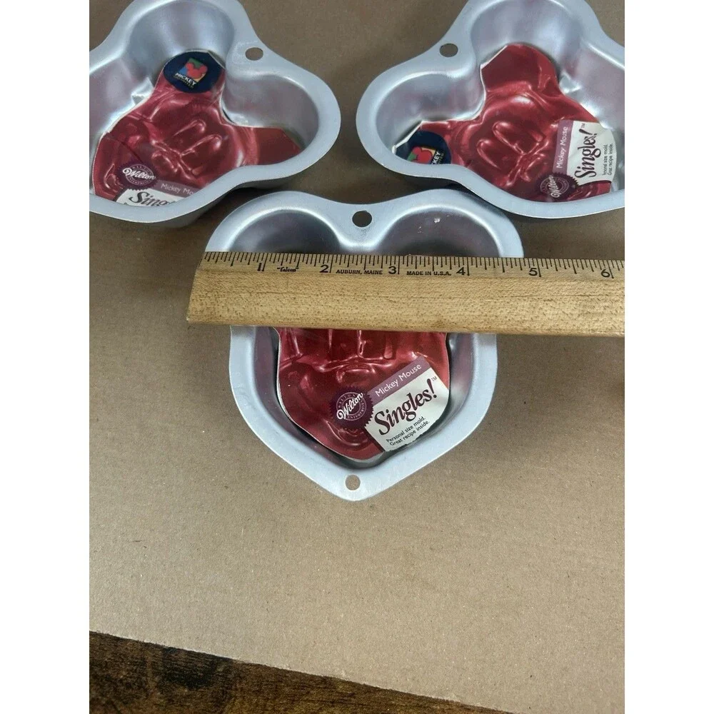 Vintage 1998 Disney Mickey Mouse Mini Cake Pan Jello Mold Set of 3 Wilton Ind.